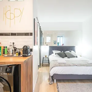 Appartement Happy Days - Eiffel Studio & Terrasse, Paris