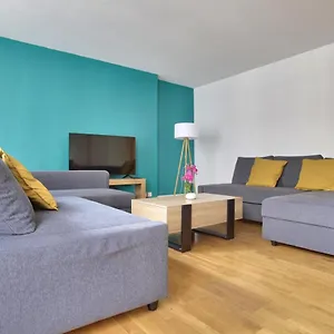 Appartement Luxurious 2 Bedrooms Tour Eiffel Breteuil Free Netflix, Paris