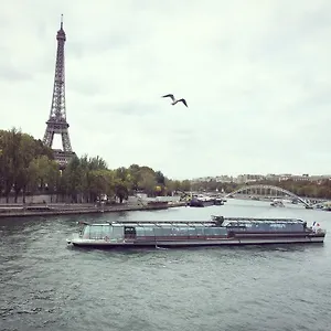 Eiffel Tower Champs De Mars Apartamento